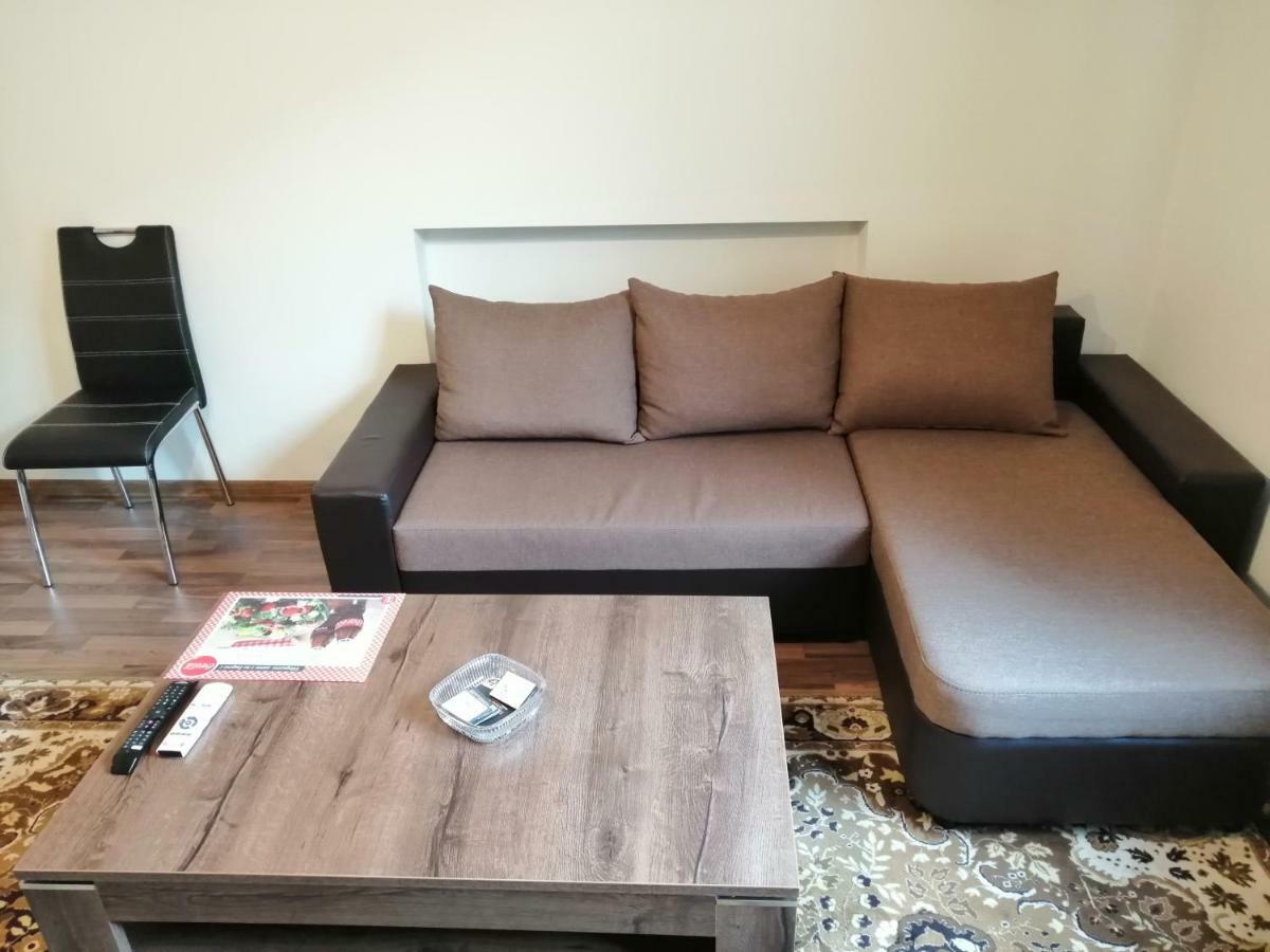 Central Academic Apartment Sofia Luaran gambar
